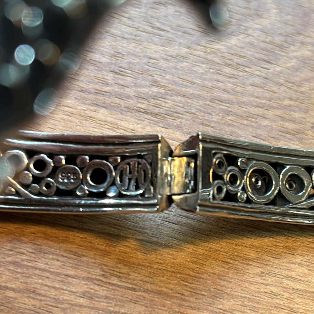 John Hardy Ayu Silver Leaf and Vine Cuff - Picture 3 of 6